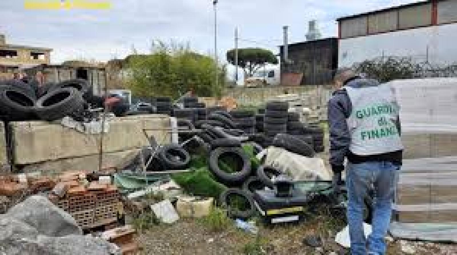 Sequestrata una discarica abusiva, con 5 tonnellate di rifiuti