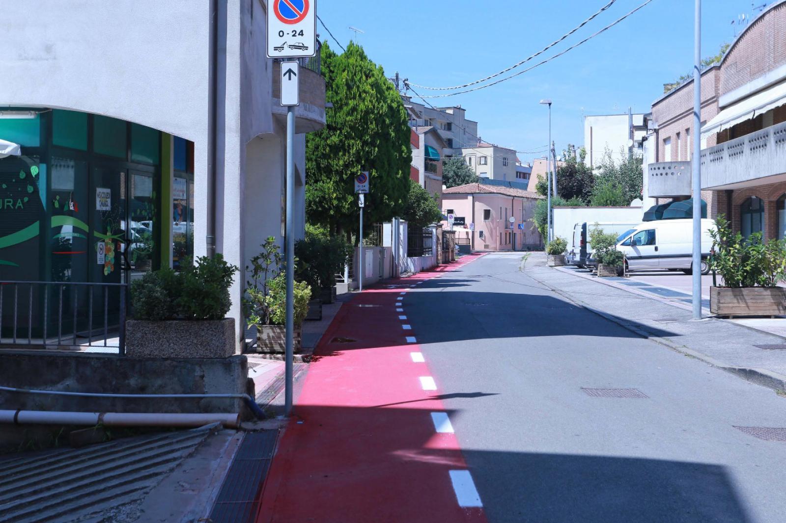 Ciclabili, riparte la polemica