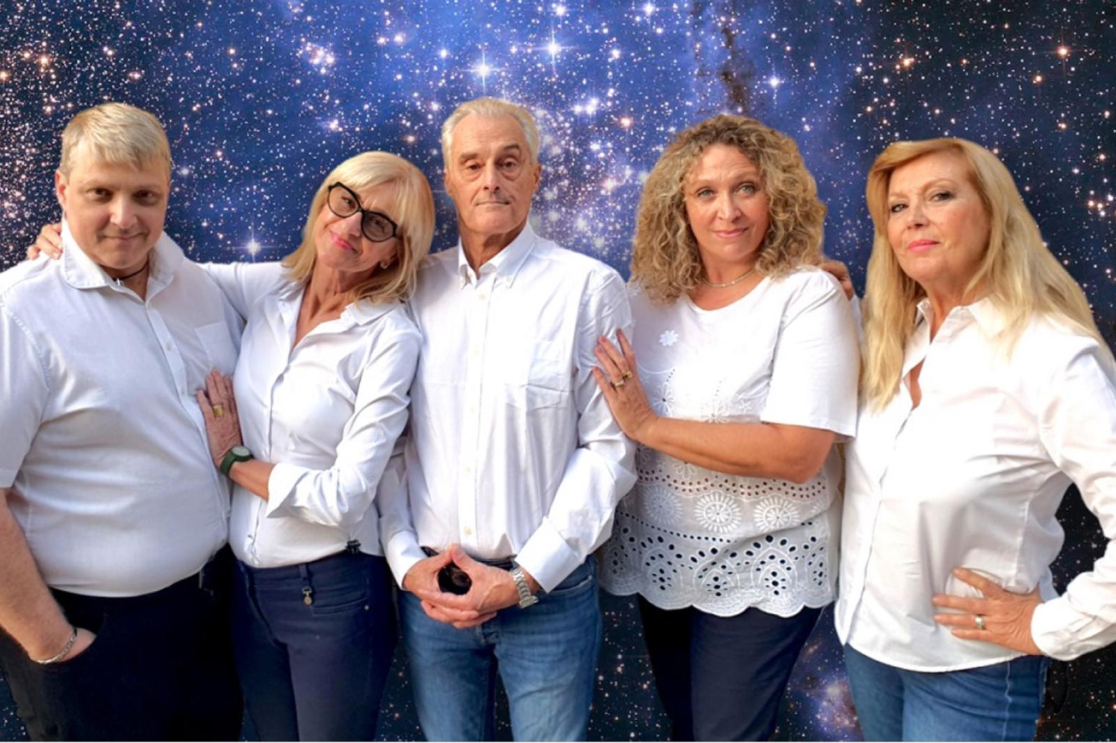 Nel chiostro le &ldquo;stele sta a vardar&rdquo;