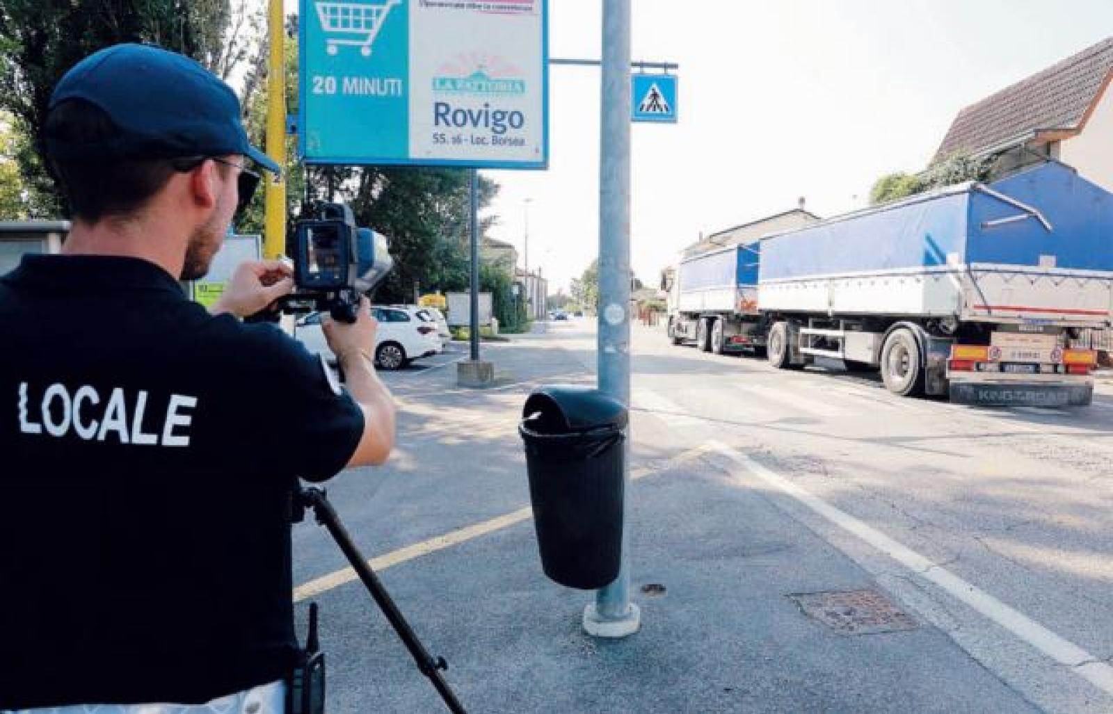 In via Dei Mille fioccano le multe