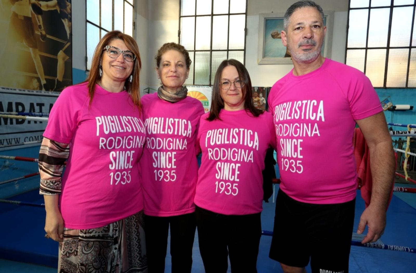 "Coi guantoni impariamo a salvarci la vita"