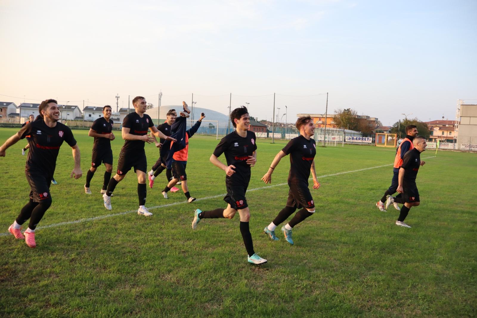 La capolista prova la fuga