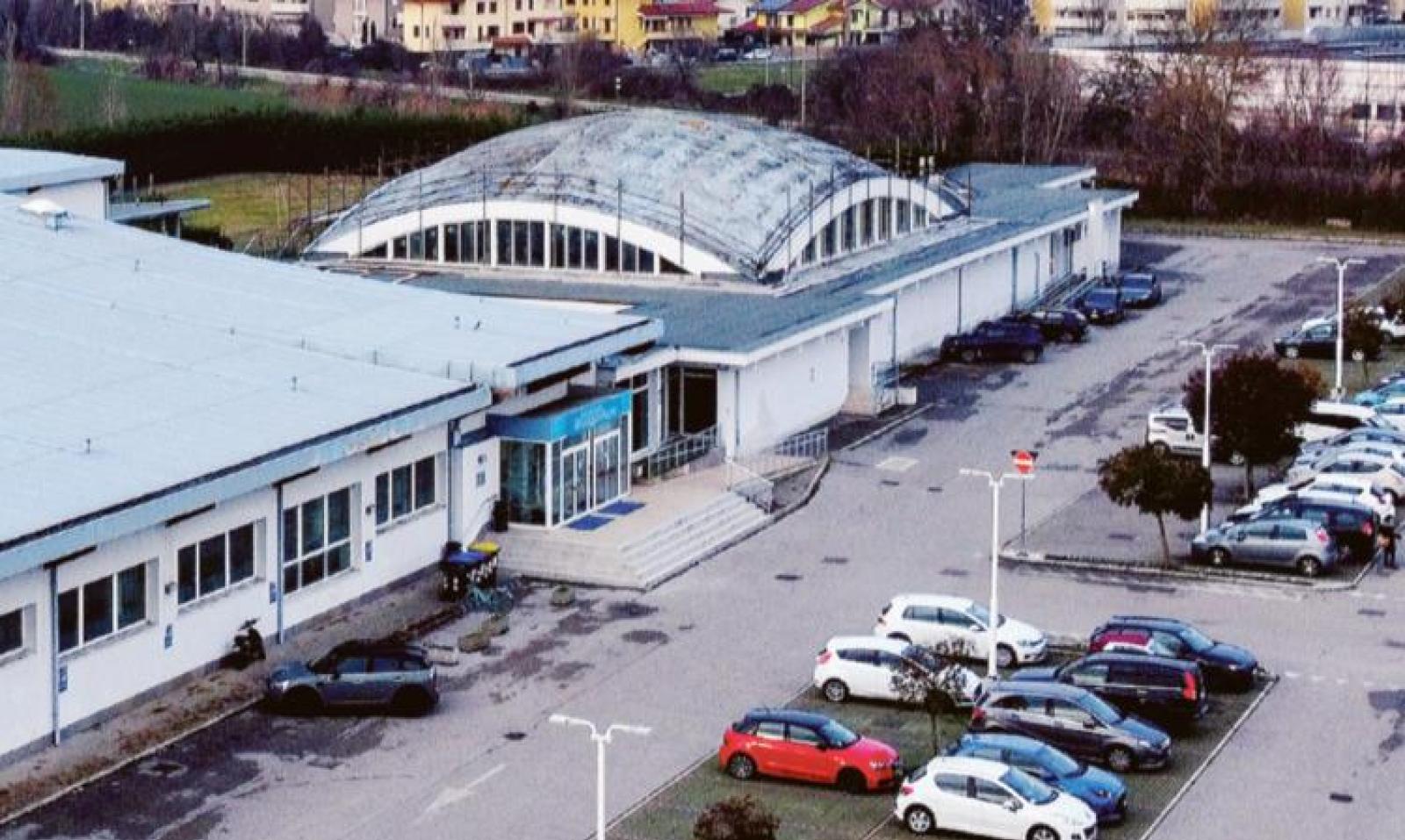 Piscina, commissione ancora al lavoro