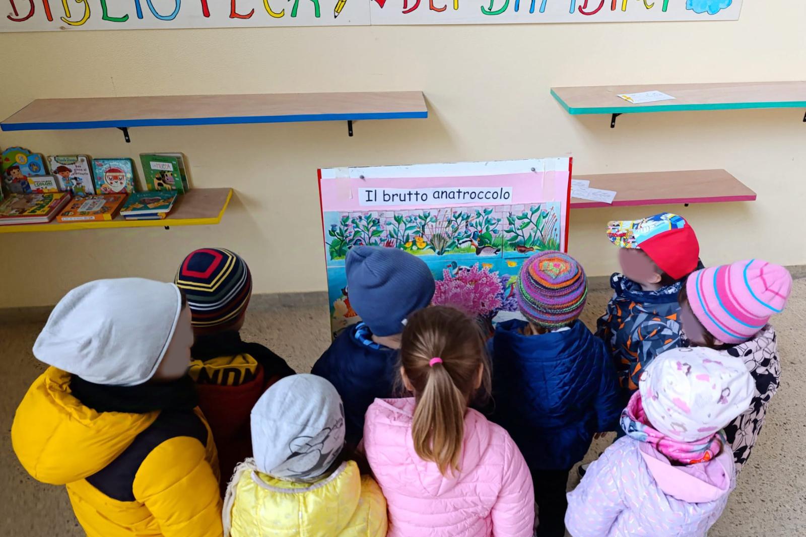 Depredata la biblioteca dei bimbi