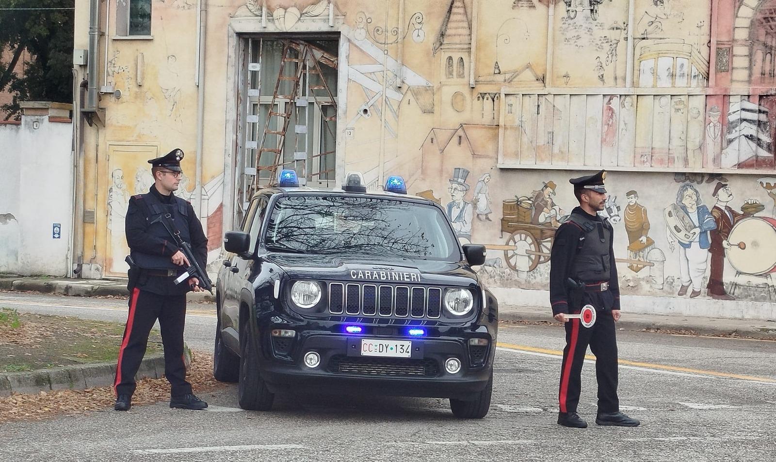 Con l&rsquo;obbligo di dimora va dalla fidanzata: 32enne arrestato e messo ai domiciliari