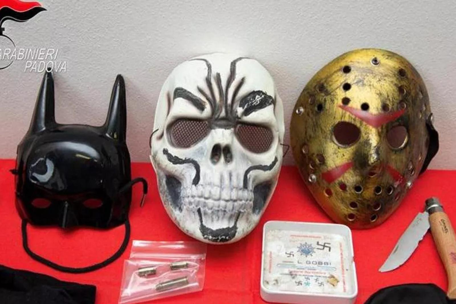 Baby gang massacrava di botte i gay: arrestati