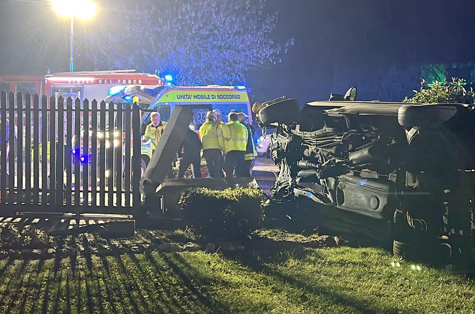 Dramma sulla Strada: Incidente a Castagnaro, Cinque Feriti e un Salvataggio Eroico