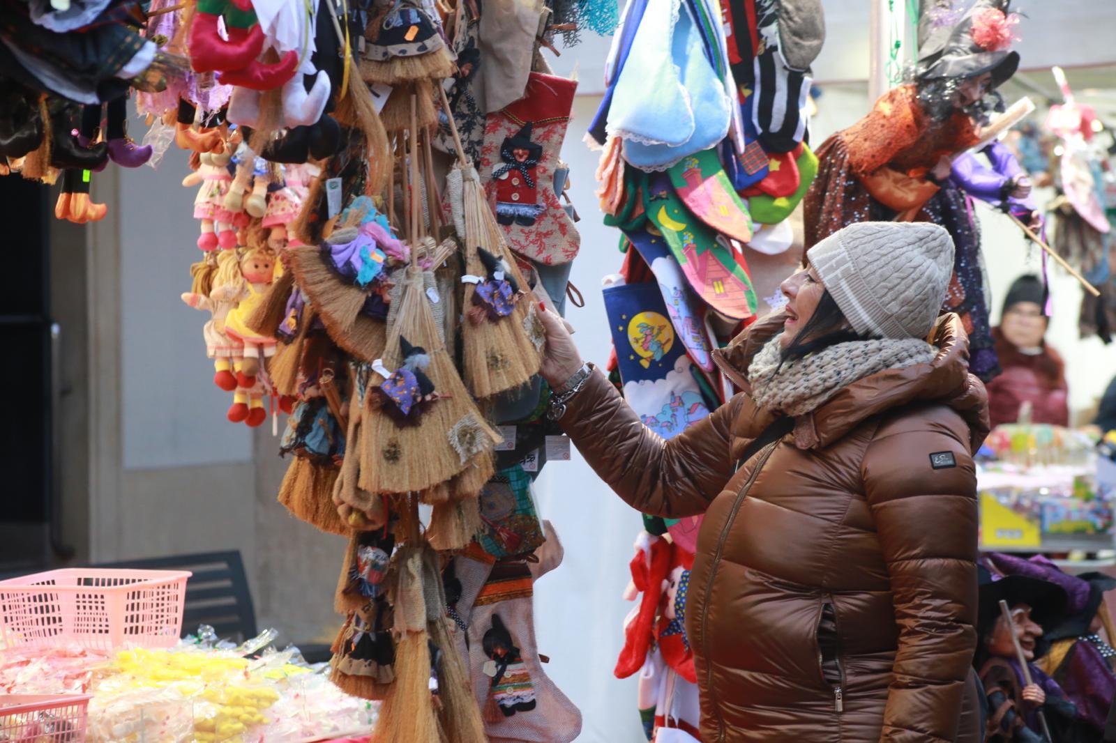 Nella calza c&rsquo;&egrave; anche un alberello