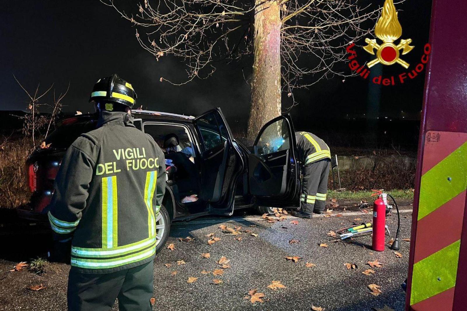 Tragedia sulla SR11: Due Vite Spezzate e un Ferito Grave in un Drammatico Incidente