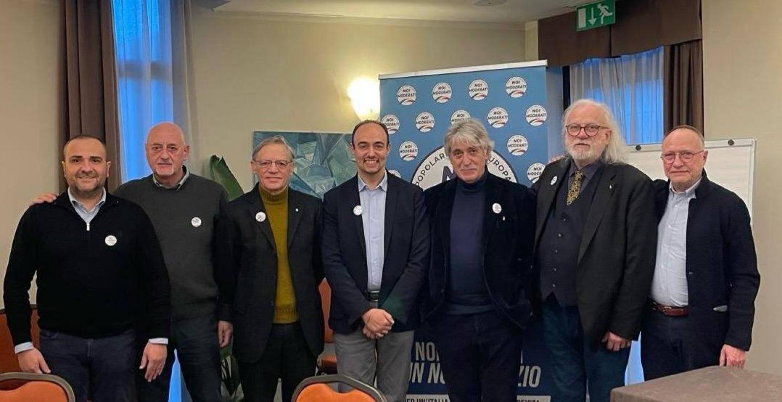 Noi Moderati: Verso un 2025 di Crescita e Sfide Politiche