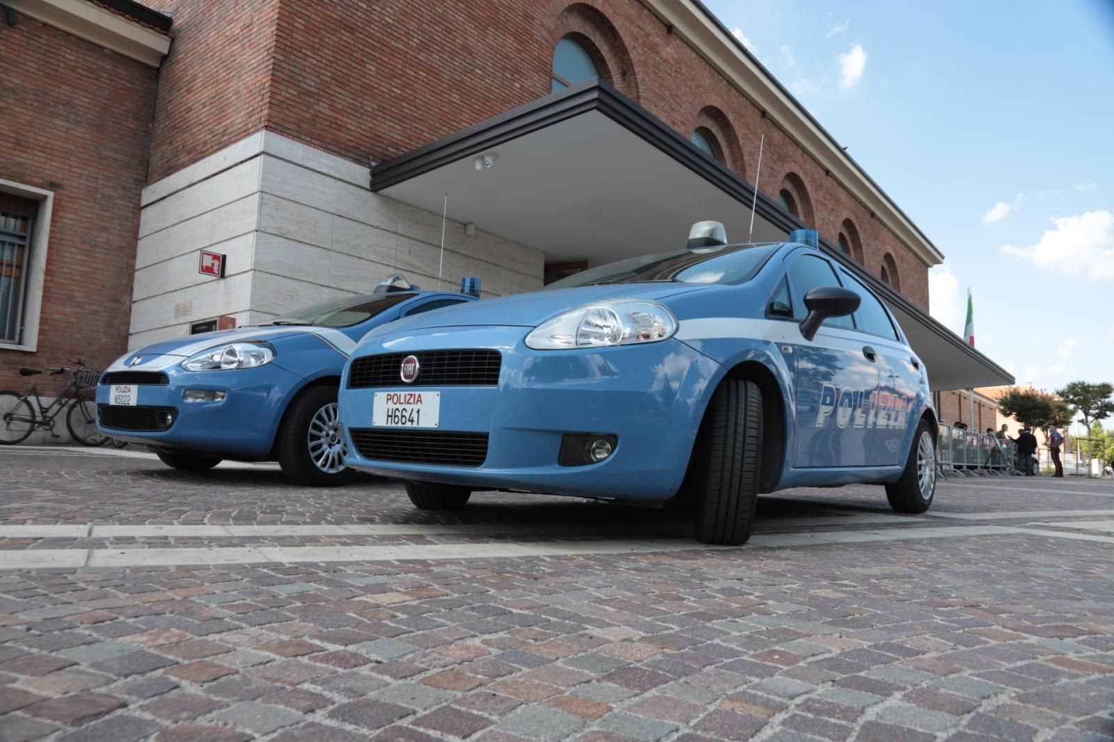 Straniero aggredisce il macchinista del treno mentre guida