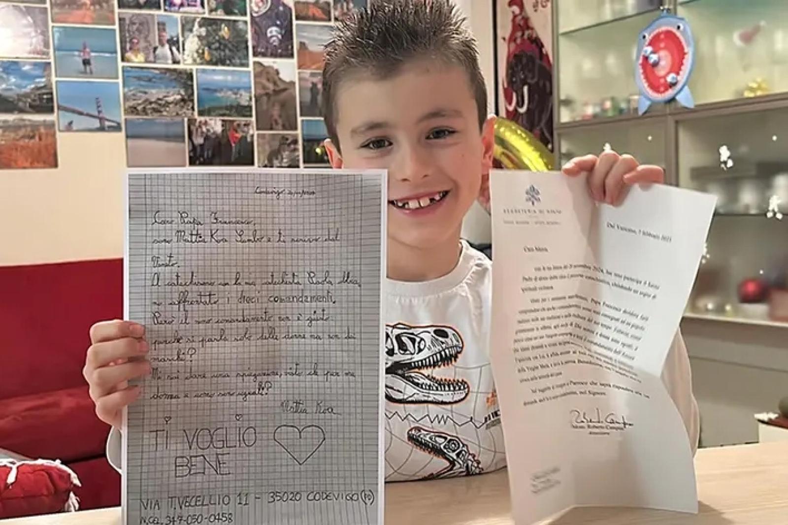 Un bambino, una lettera e un Papa: la riflessione di Mattia sulla parit&agrave; di genere nei comandamenti