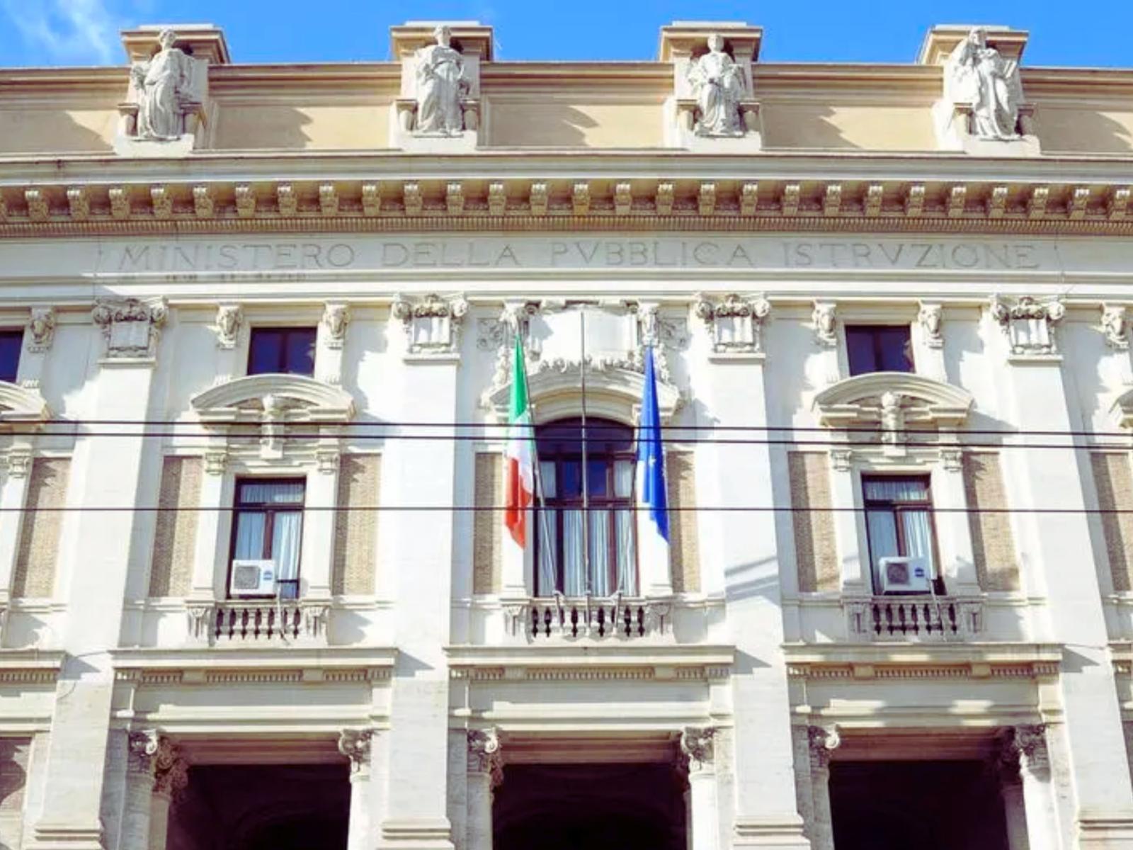 Il palazzo del Ministero dell'Istruzione