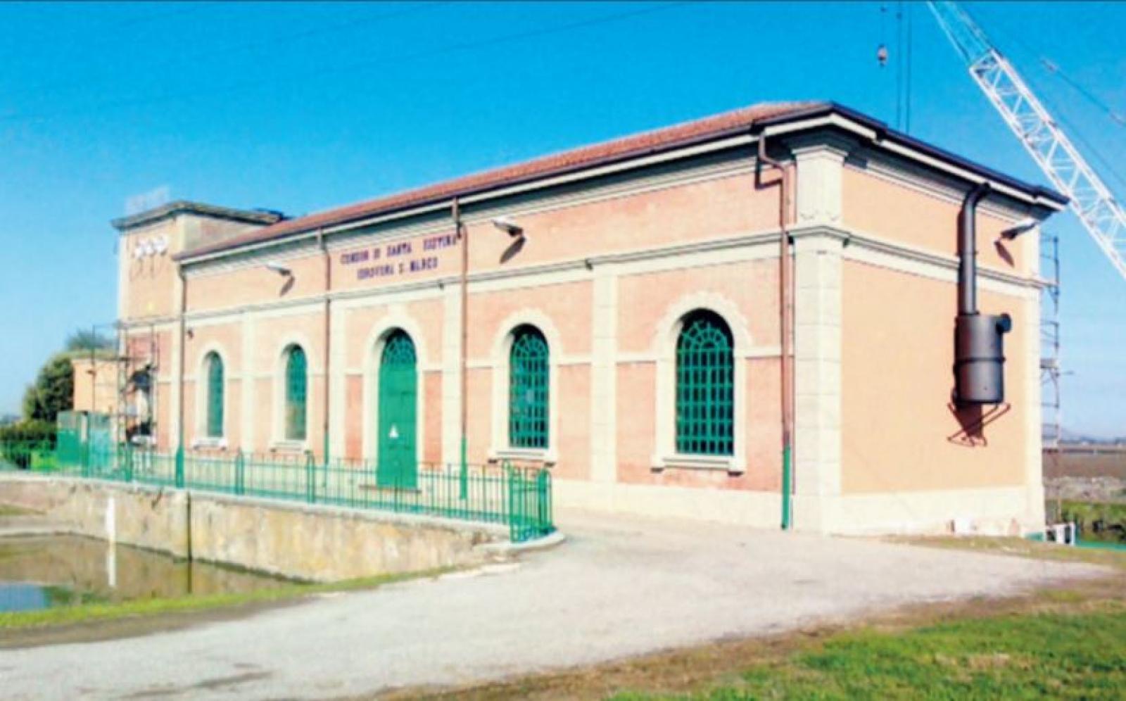 Le idrovore si illuminano col tricolore