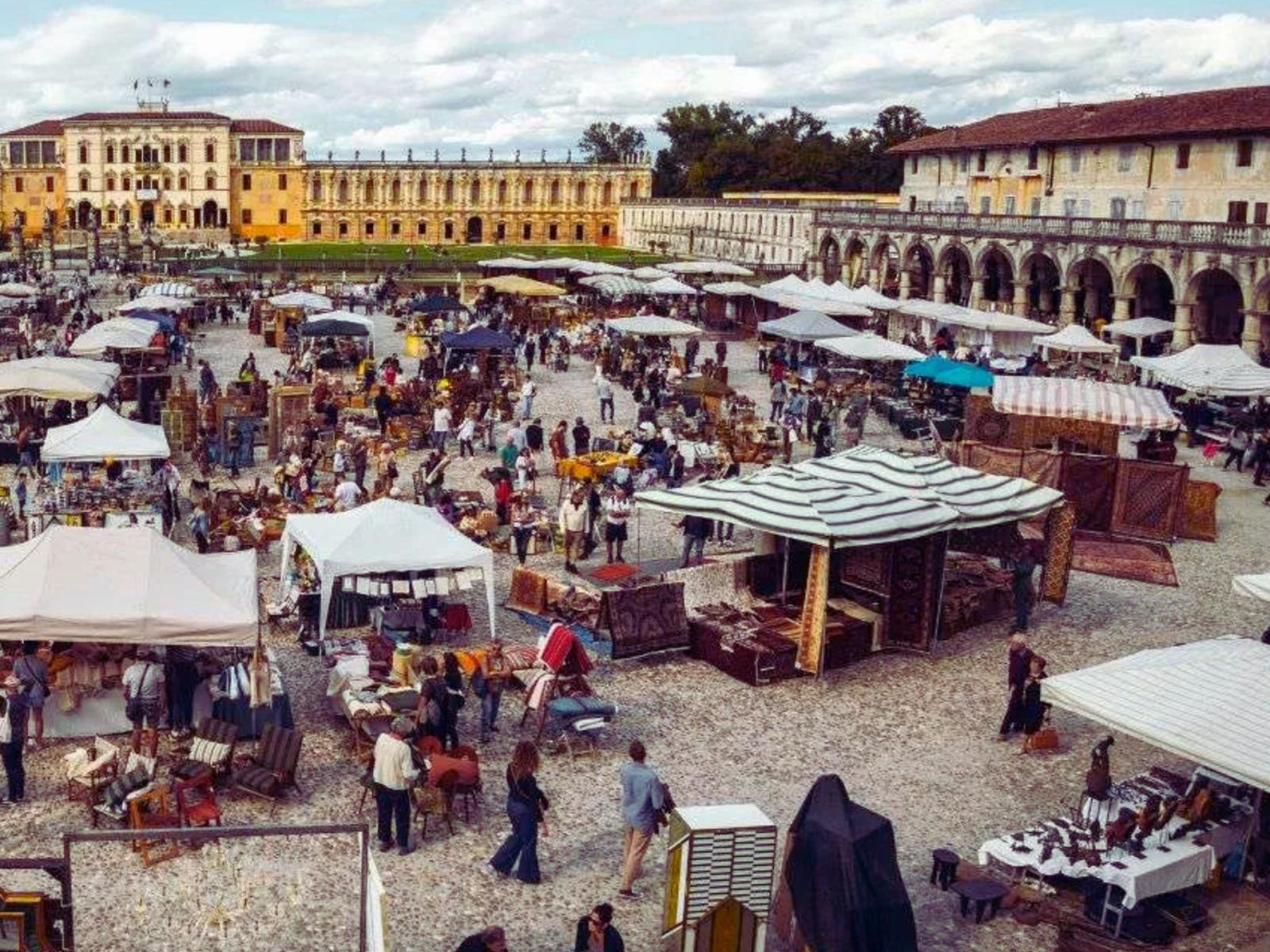 Domenica  30 marzo ritorna l'appuntamento con l'antiquariato a Piazzola sul Brenta