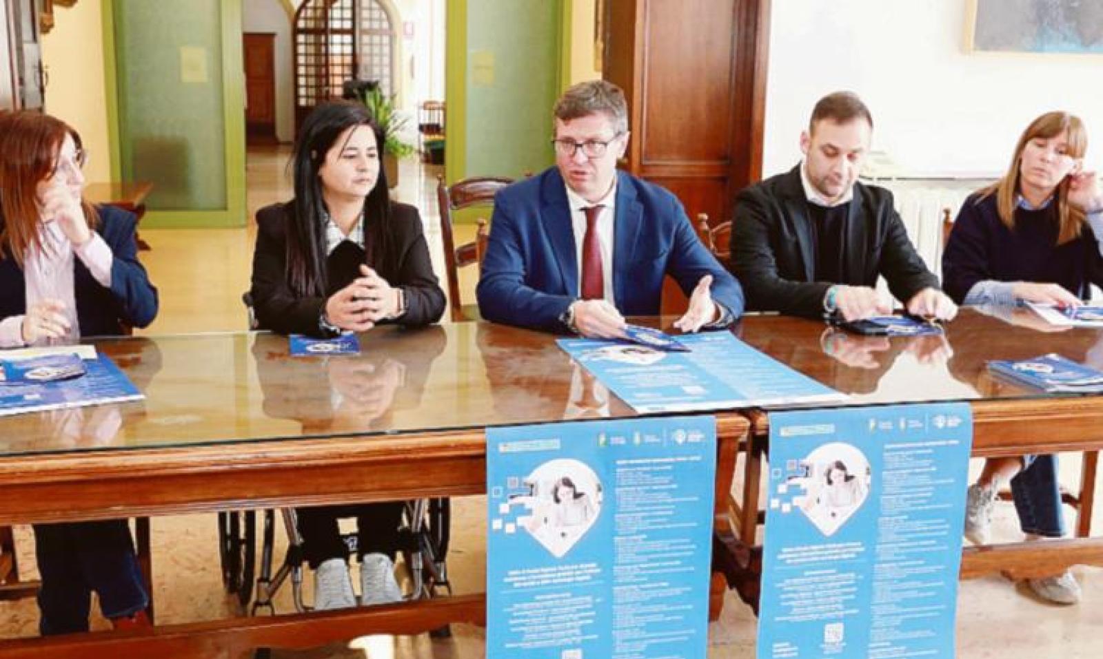 Aiutare ad essere digitali