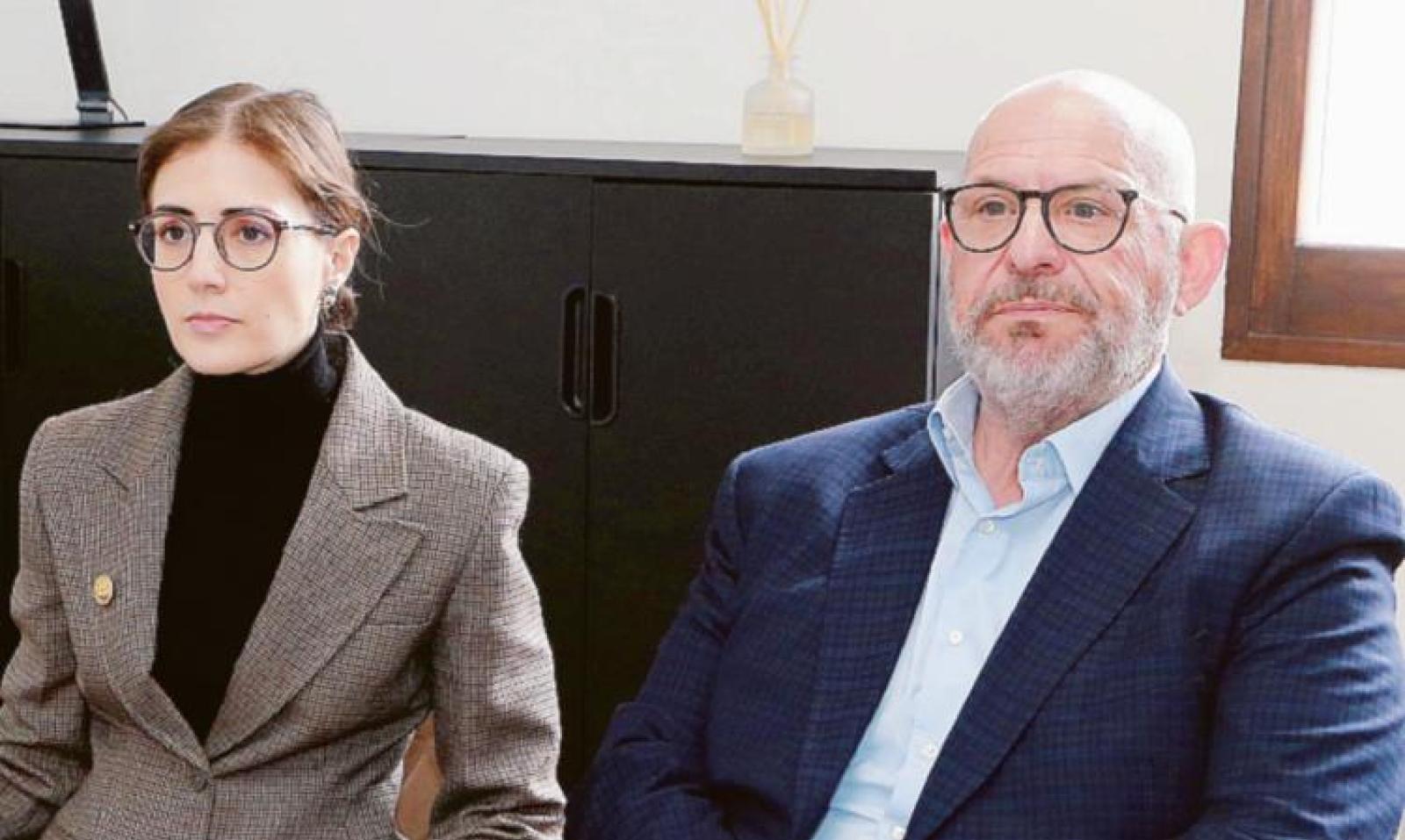 &ldquo;Ci resta solo la cassa integrazione&rdquo;