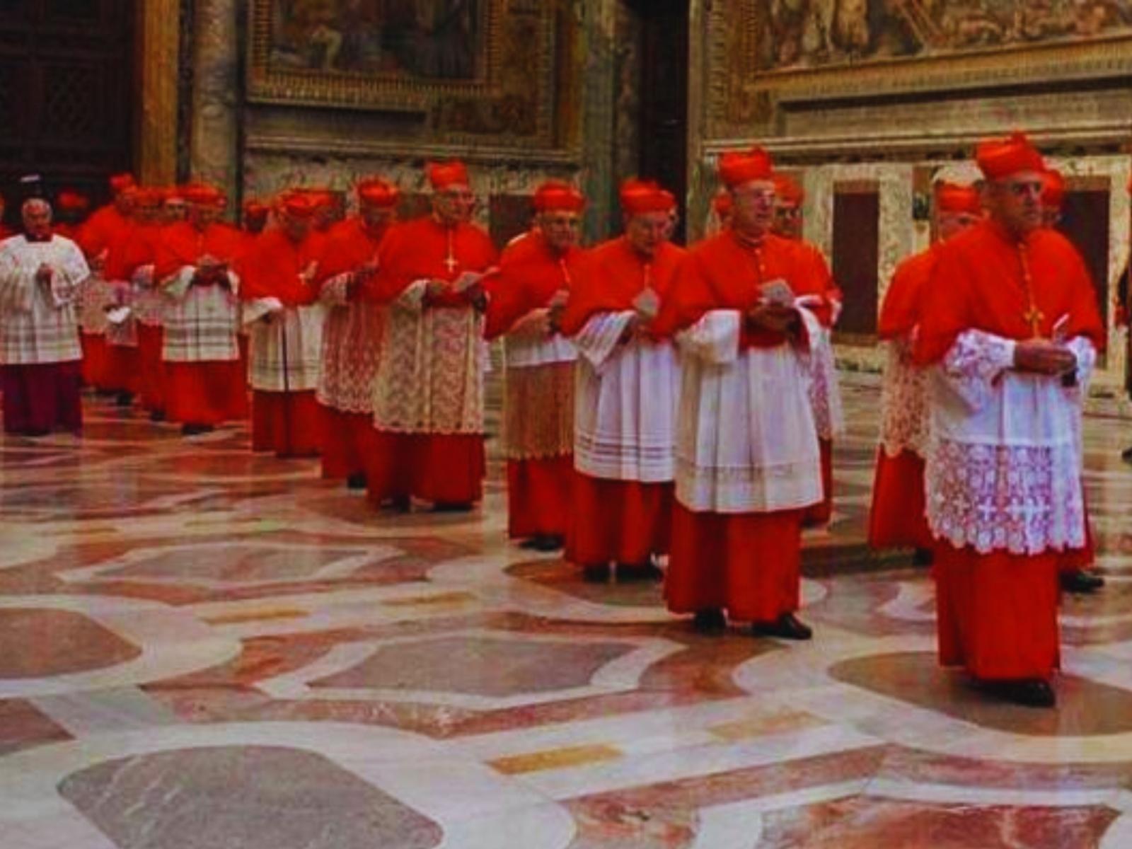 Decisione sulla data dal collegio cardinalizio