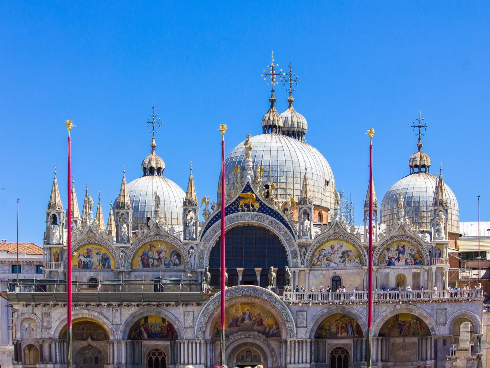 Venezia rivoluziona l'accesso alla Basilica di San Marco: addio alle code, benvenuta prenotazione online