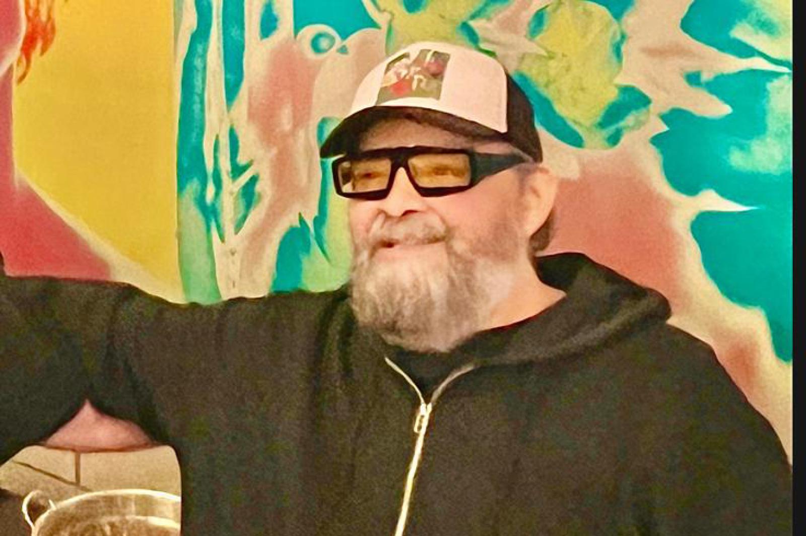 Muore Marco, il mondo della notte in lutto