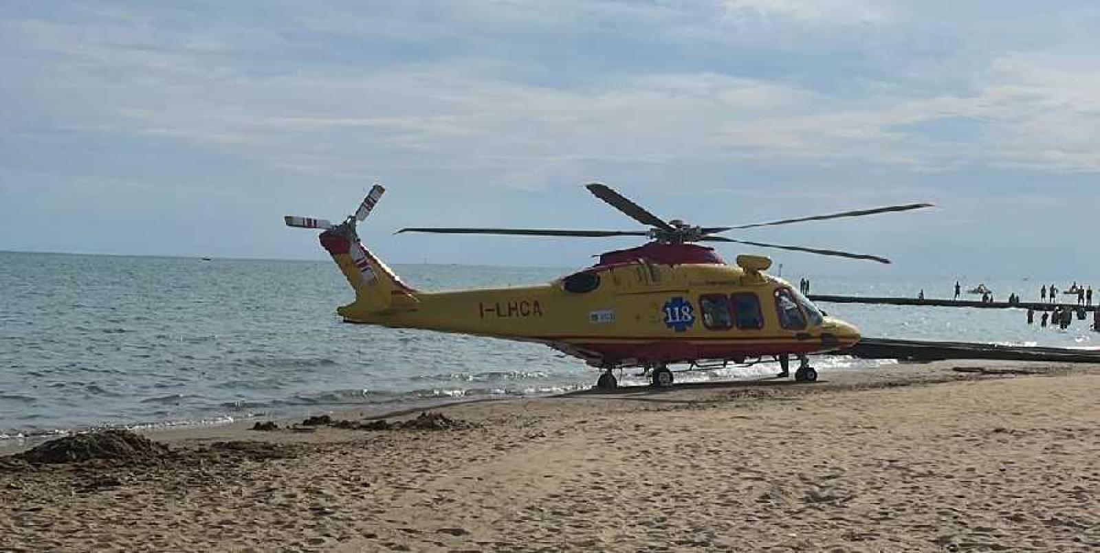 Tuffo fatale a Jesolo: un giovane lotta per la vita dopo un tragico incidente