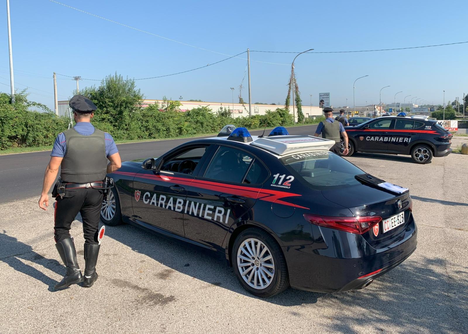 Ubriaco alla guida causa un incidente, addio patente