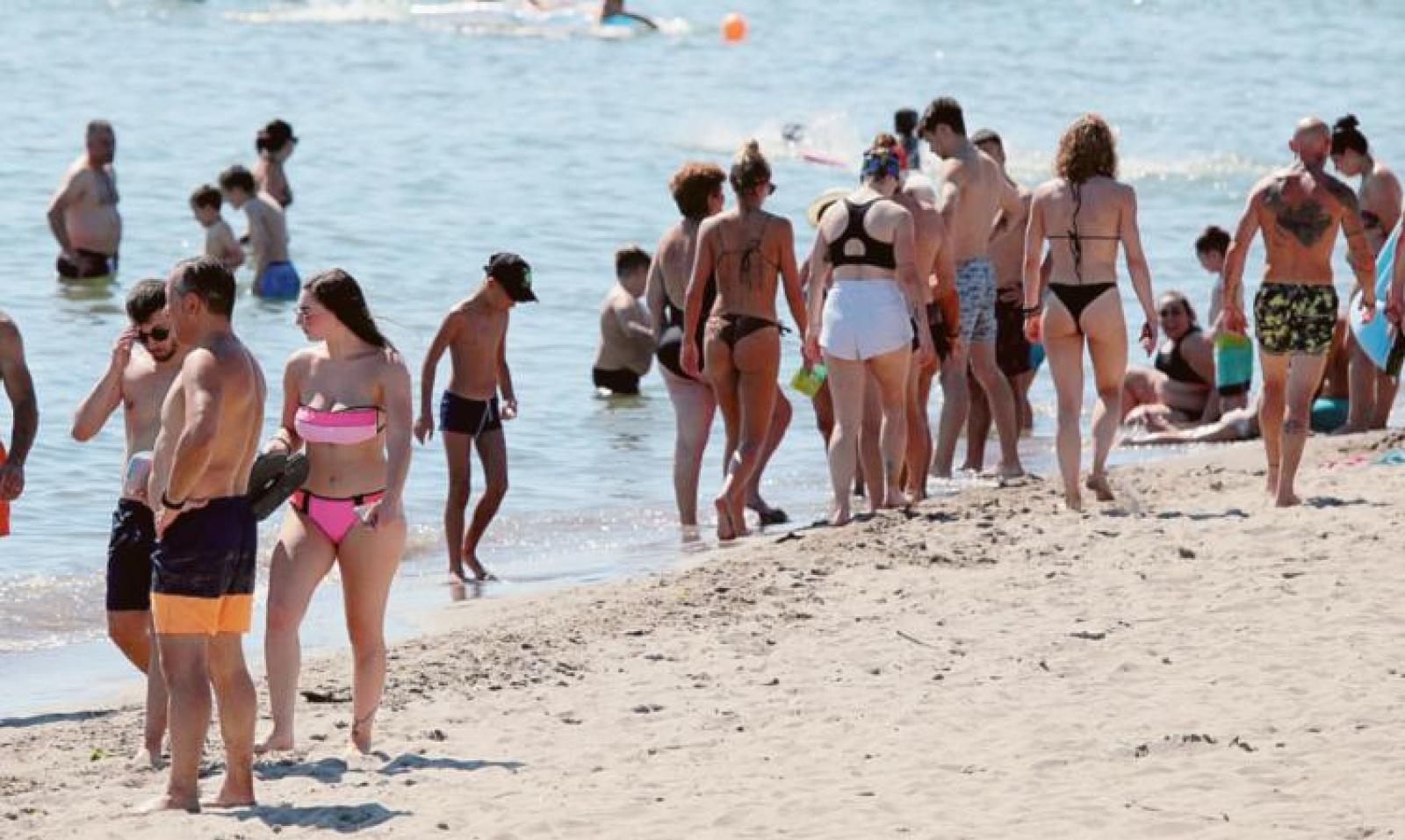 Estate boom, domenica 20mila auto