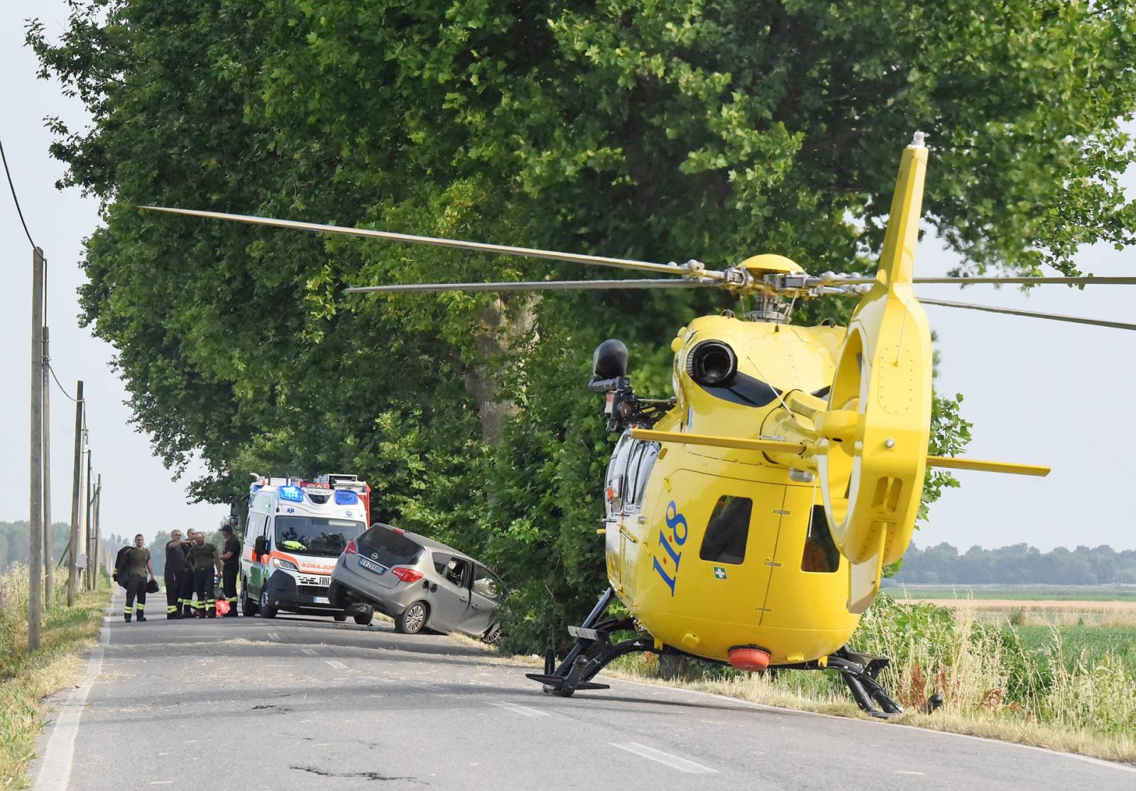Muore a 8 anni in auto con la madre