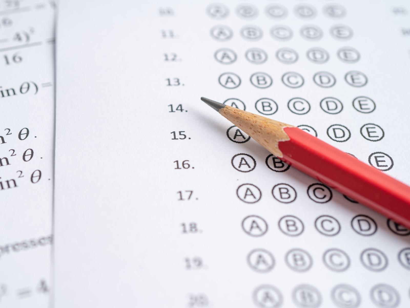 Iscrizioni online, test nazionali e contributi: le novit&agrave; per gli aspiranti