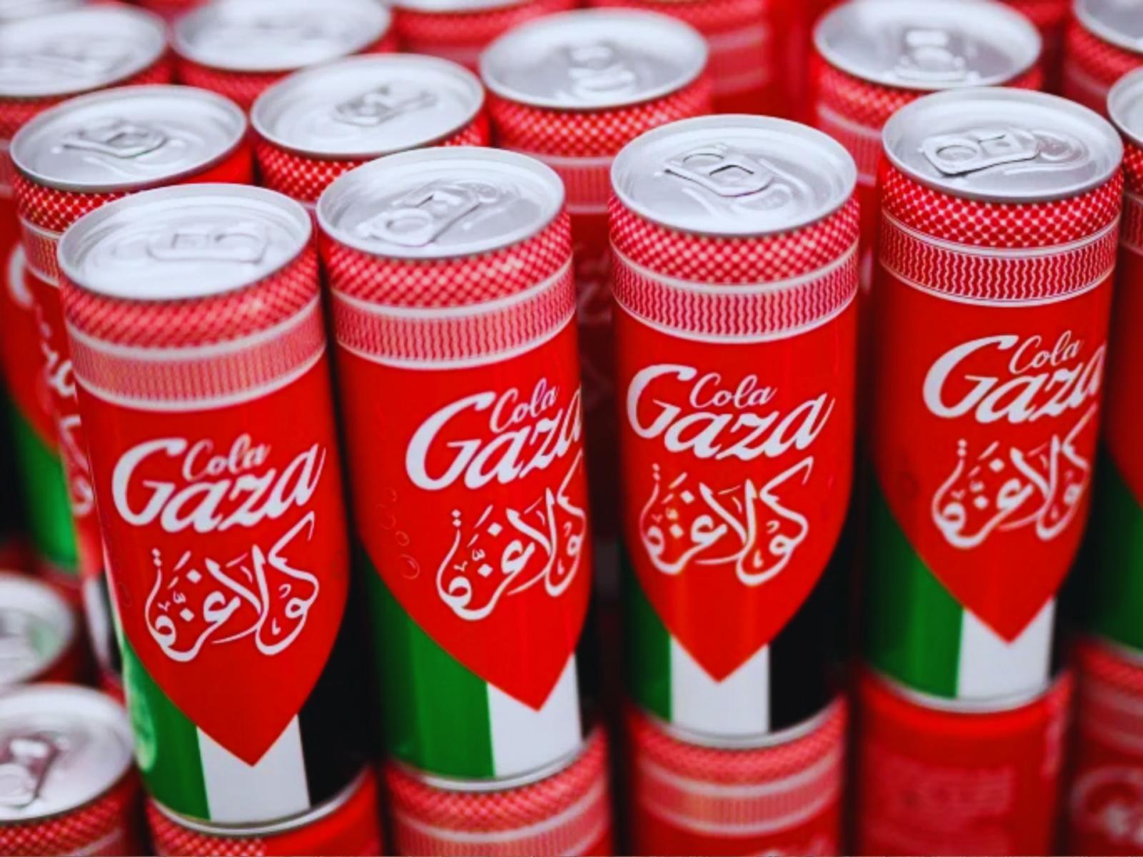 La cooperativa rimuove prodotti per sostenere la popolazione palestinese