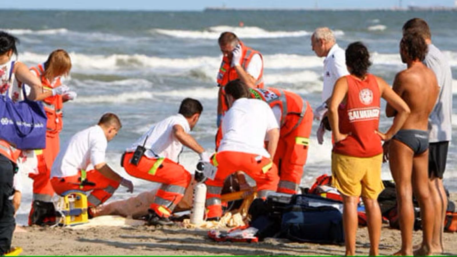 Tragedia a Chioggia: giovane annega a Isola Verde, inutili i soccorsi