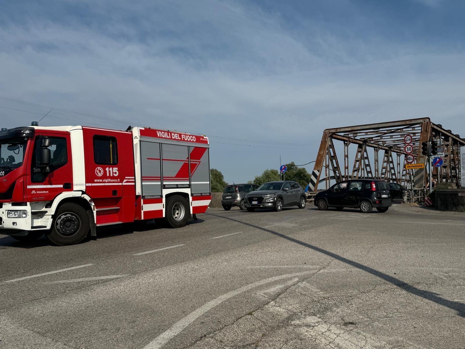 Scontro prima del ponte di Boara: code chilometriche