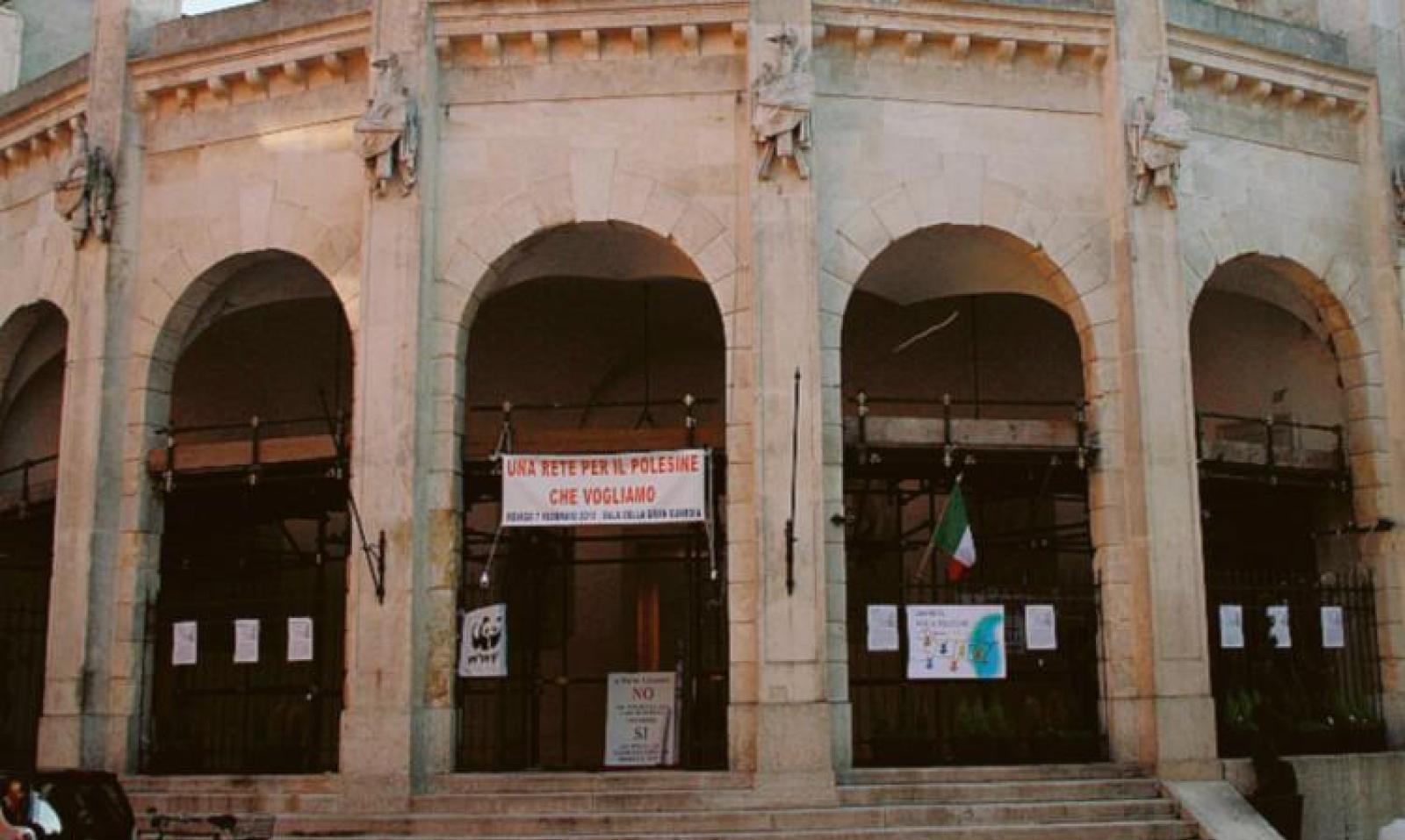 &ldquo;Corrimano sui gradini&rdquo; 