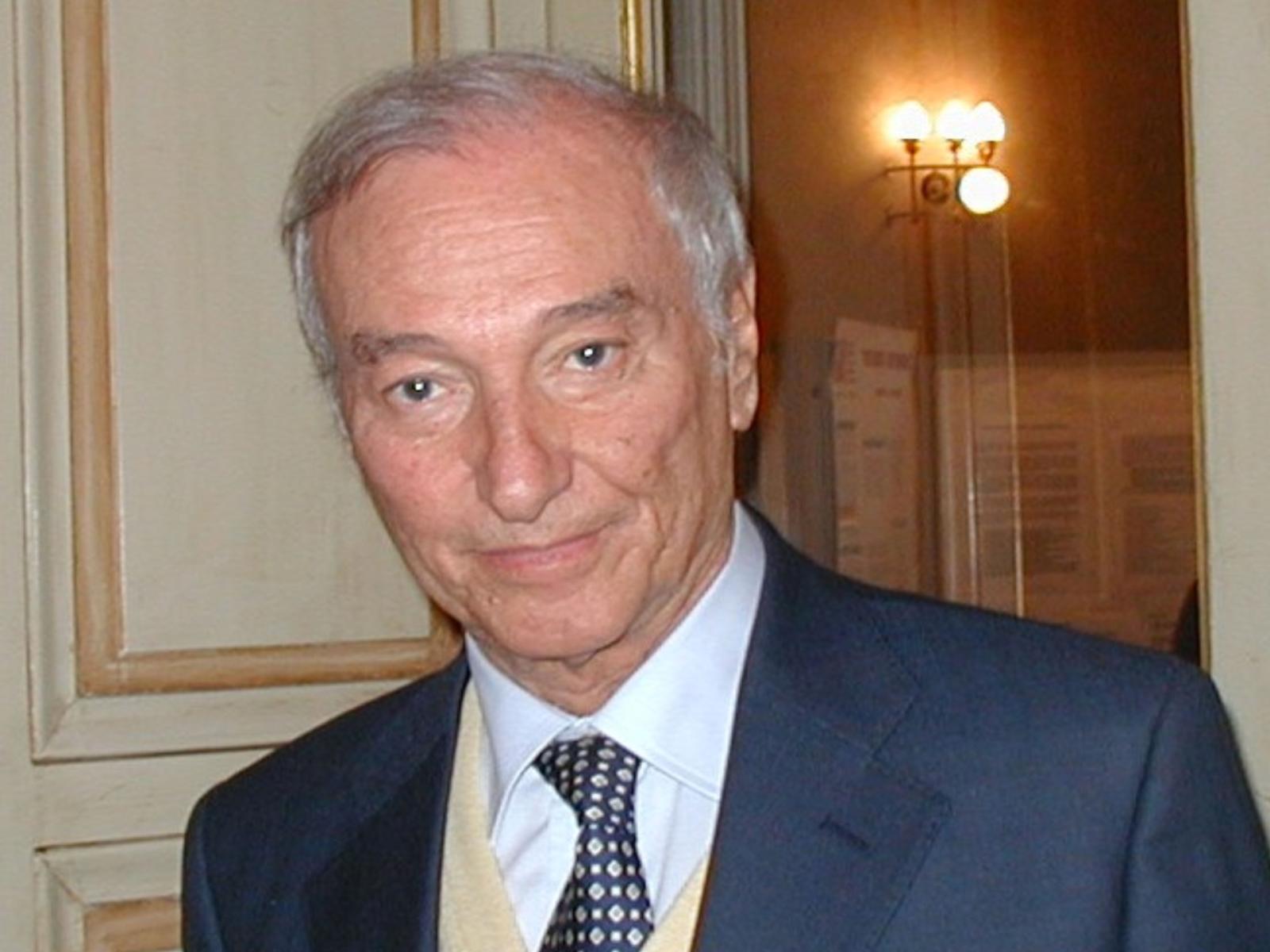 93 anni. Musica, laurea mancata, malattia segreta, amore e eredit&agrave;