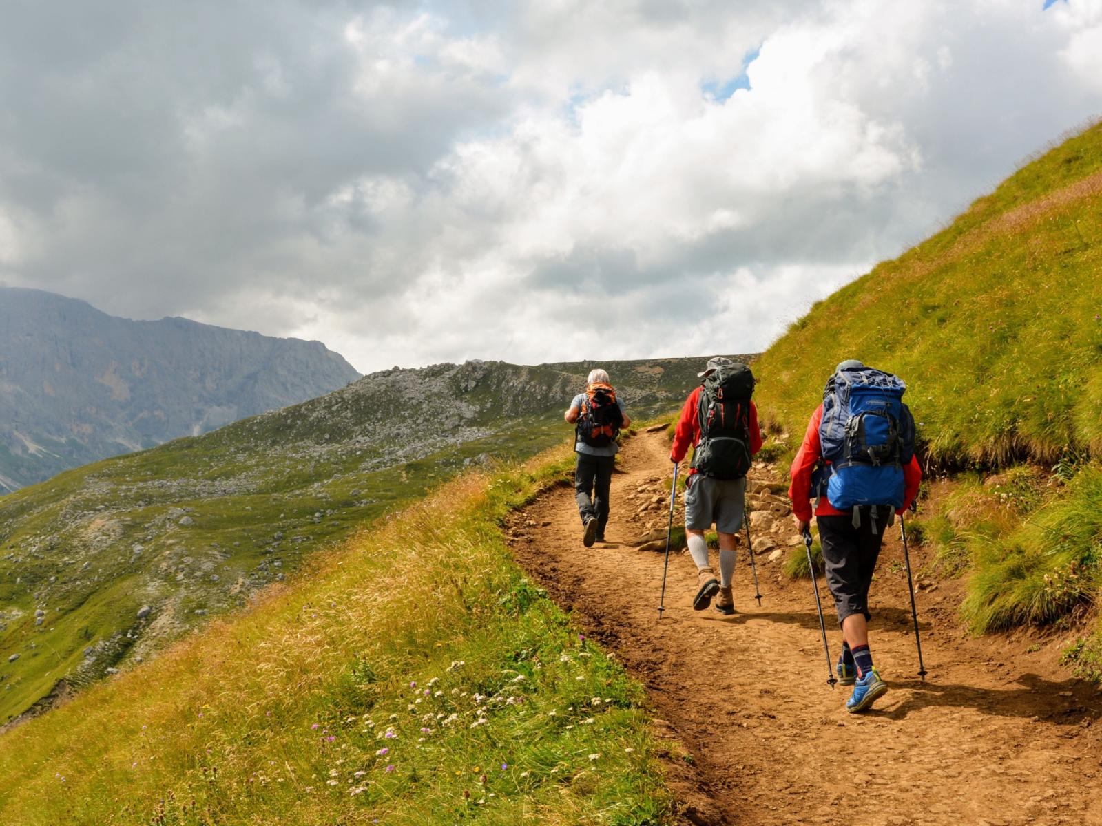 Prosciutto e melone a quota 2.300? La montagna assediata dagli improvvisati dei social