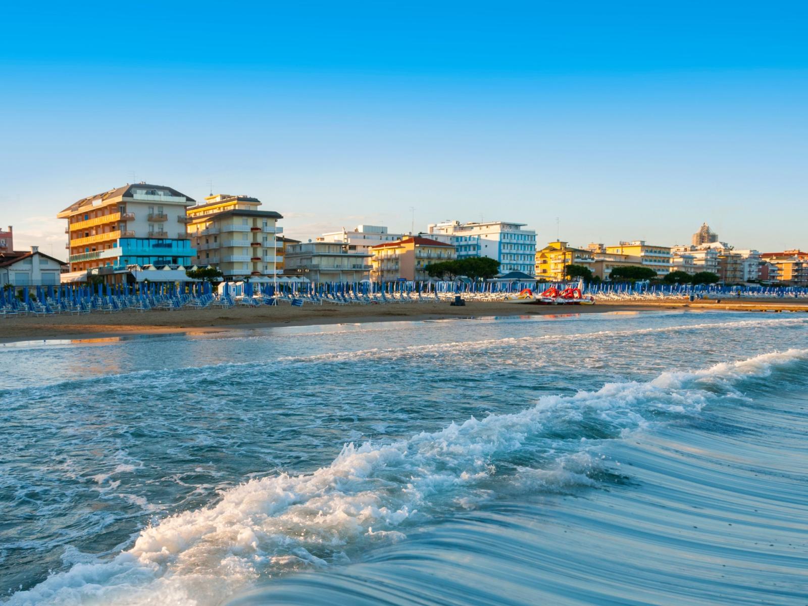 ferragosto amaro a Jesolo: oltre 40 turisti truffati da una casa vacanze fantasma
