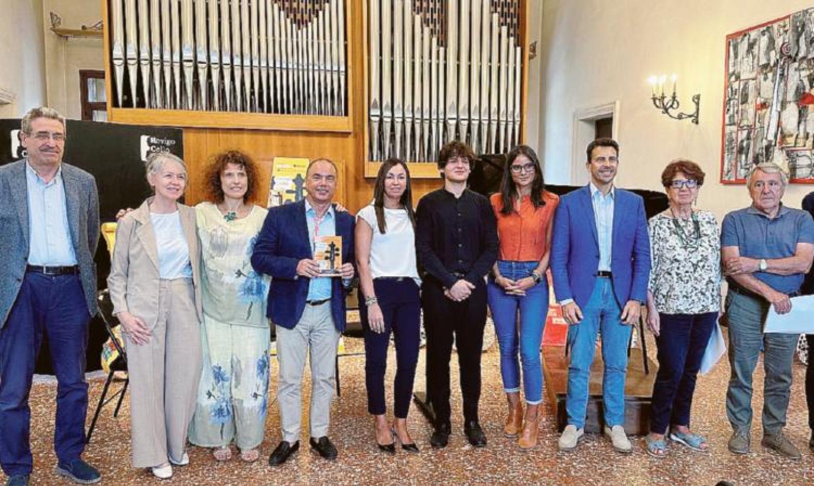 Il violoncello si prende la citt&agrave;