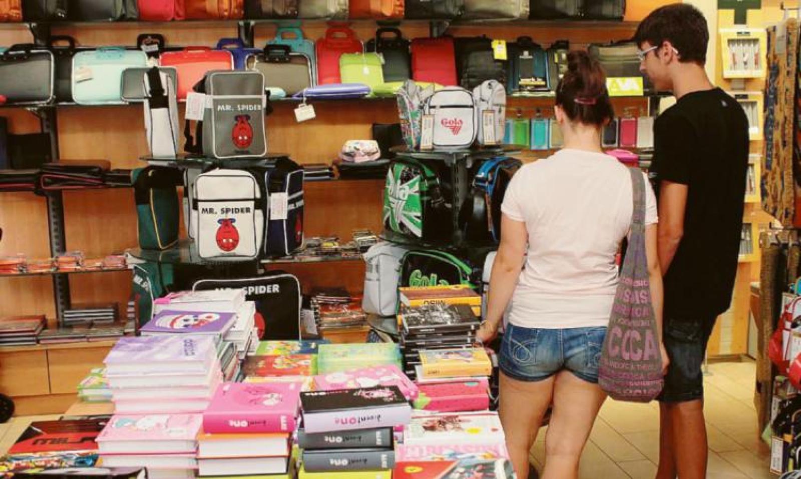 Materiale didattico, la corsa frena