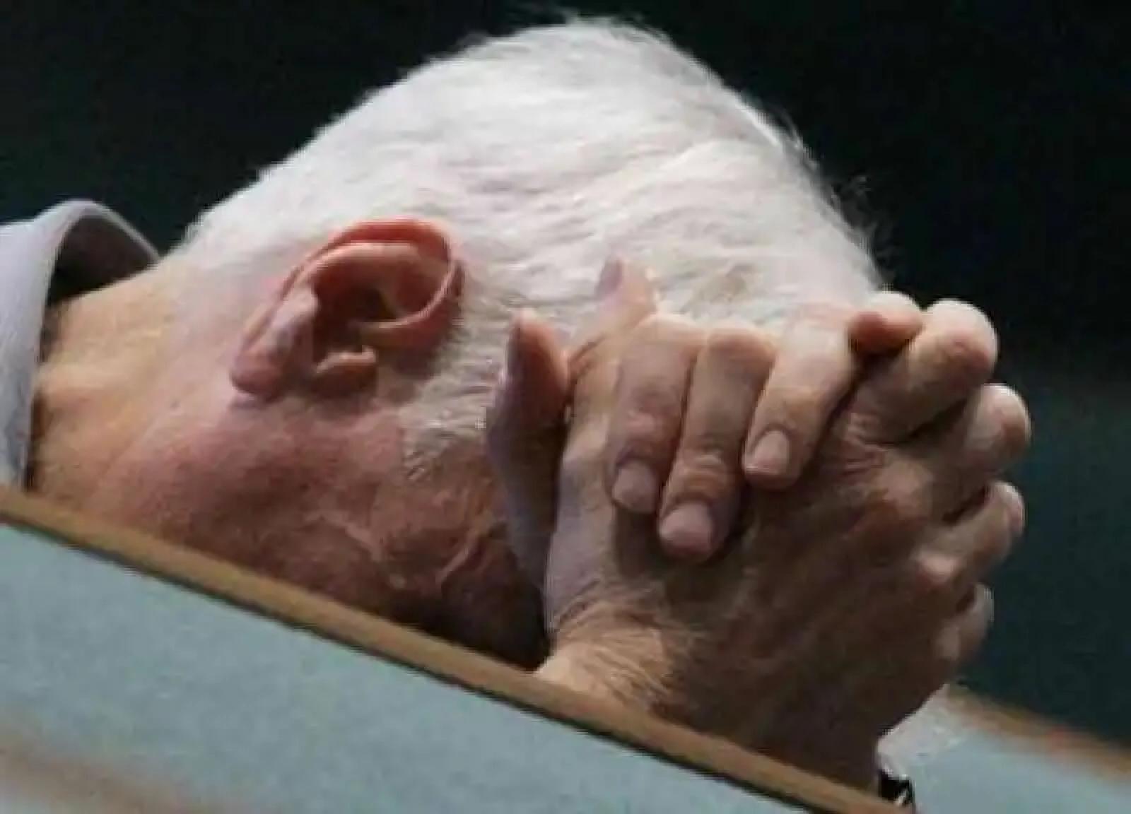 &ldquo;A 92 anni lasciato senza il gas&rdquo;