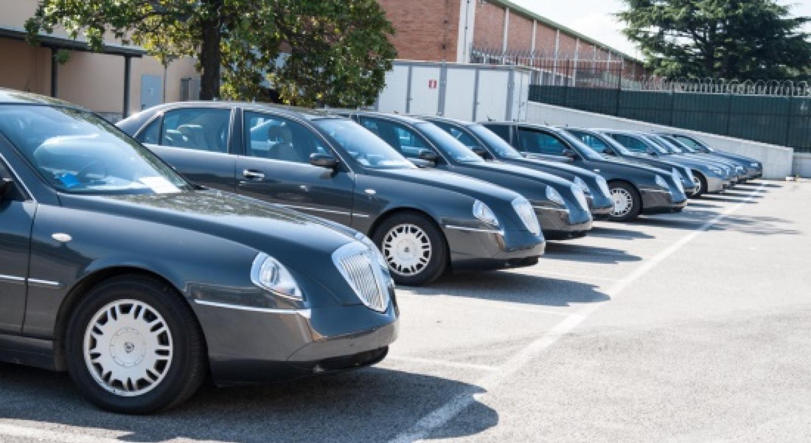 Meloni taglia le spese extra di Palazzo Chigi