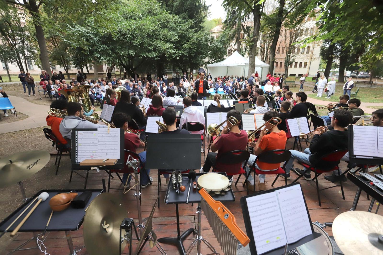 Iras, la festa dopo il salvataggio