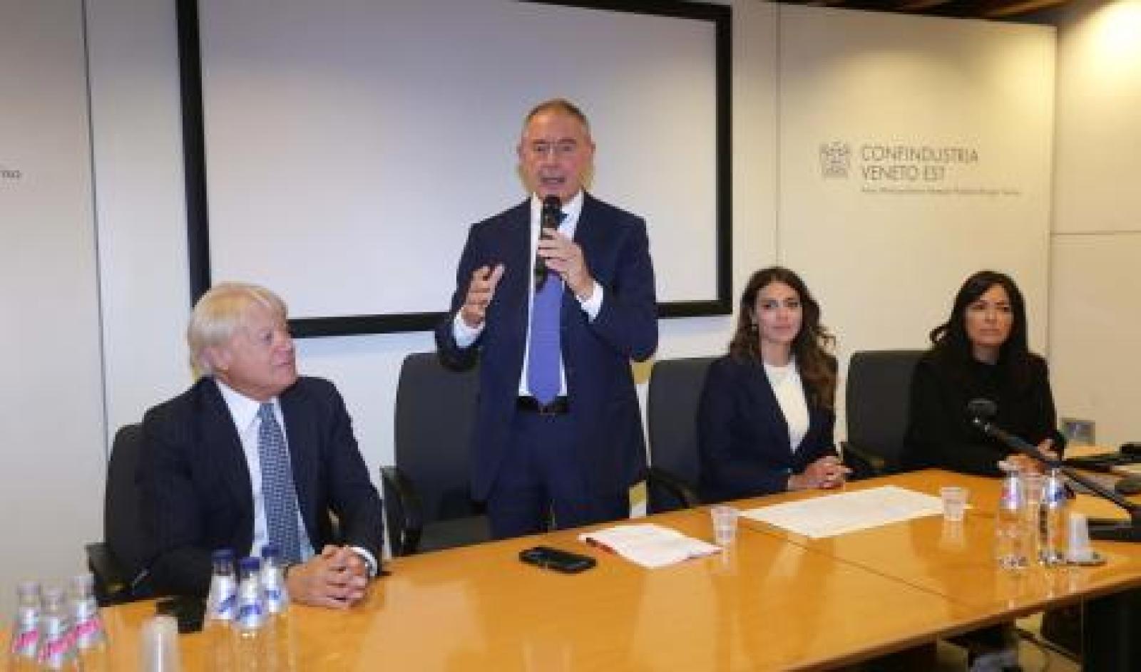 Il ministro Urso a Rovigo: &ldquo;Il nucleare &egrave; necessario&rdquo;