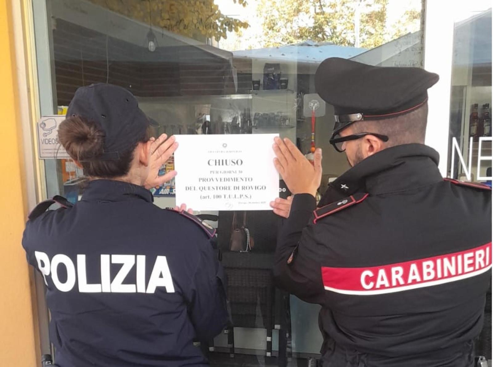 Chiuso il bar dopo l'accoltellamento