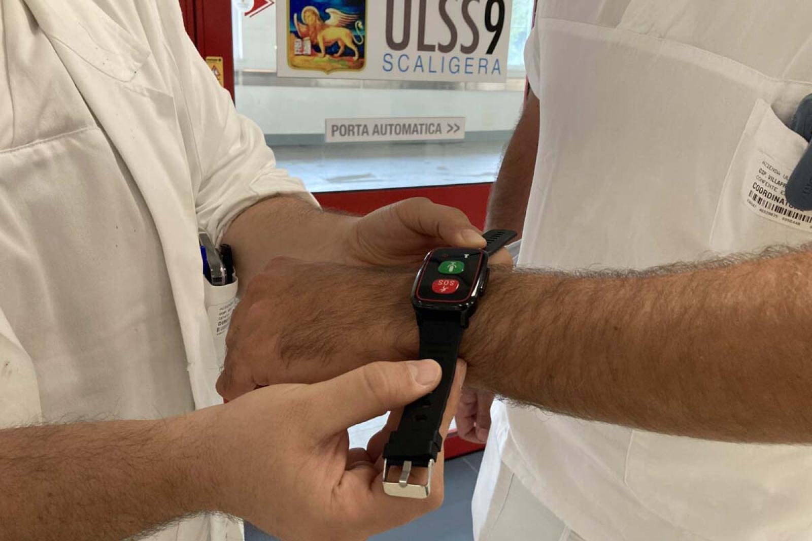 Arrivano i braccialetti salva infermieri