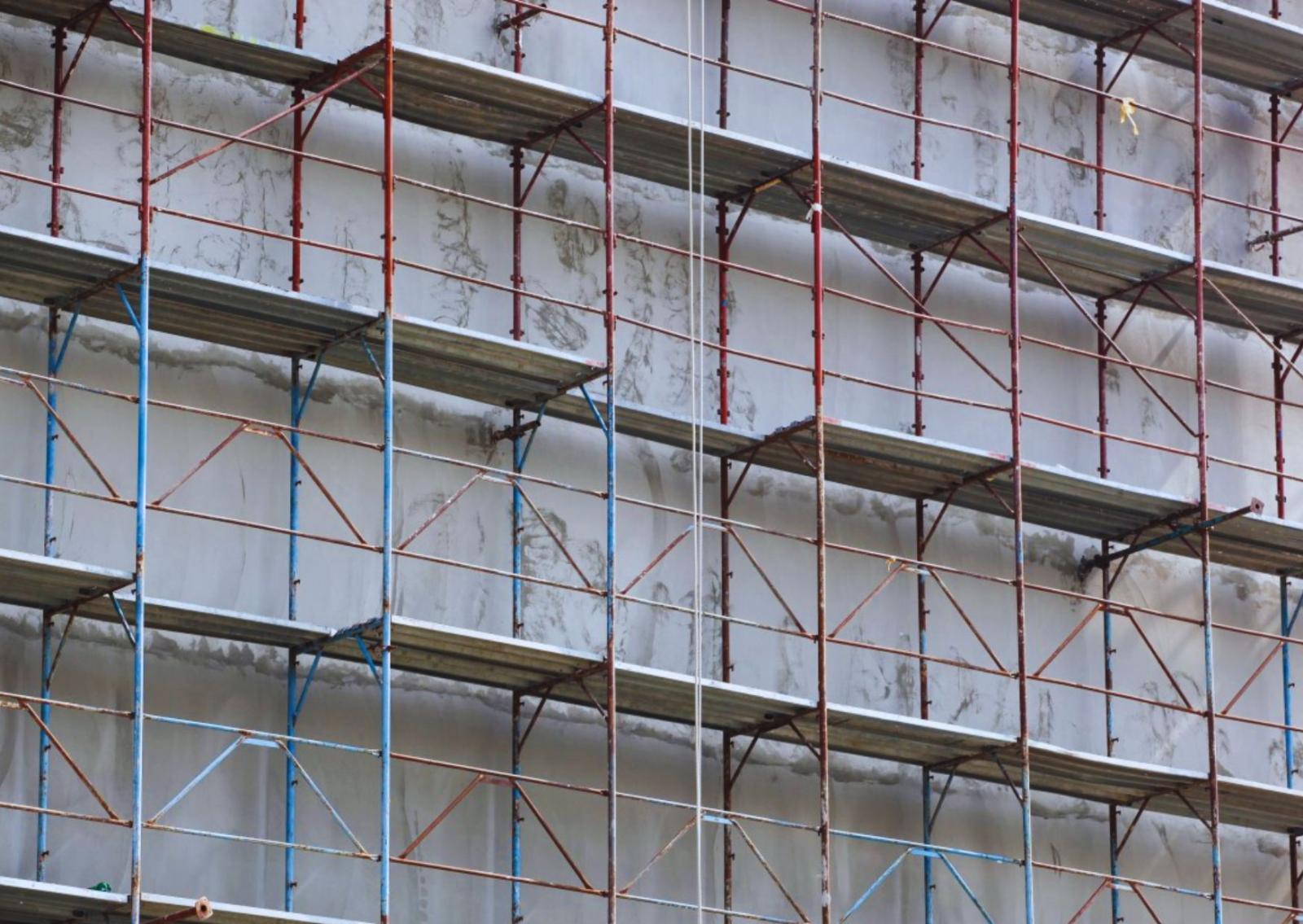 Ditta e condominio responsabili se i ladri entrano