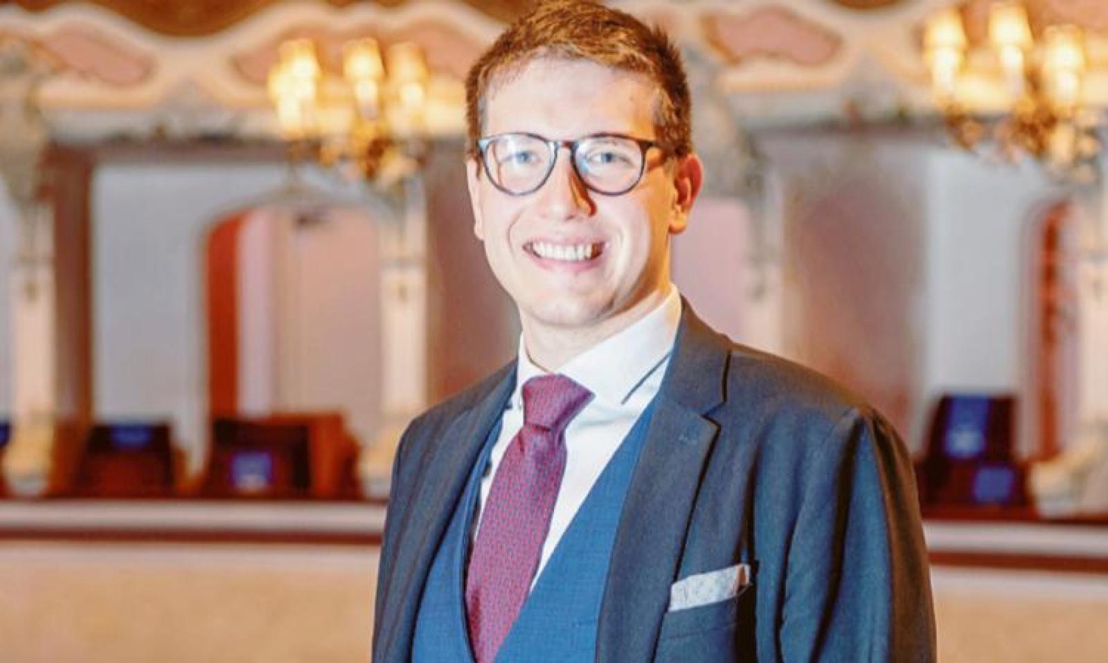 Nuova corsa per la guida del Sociale