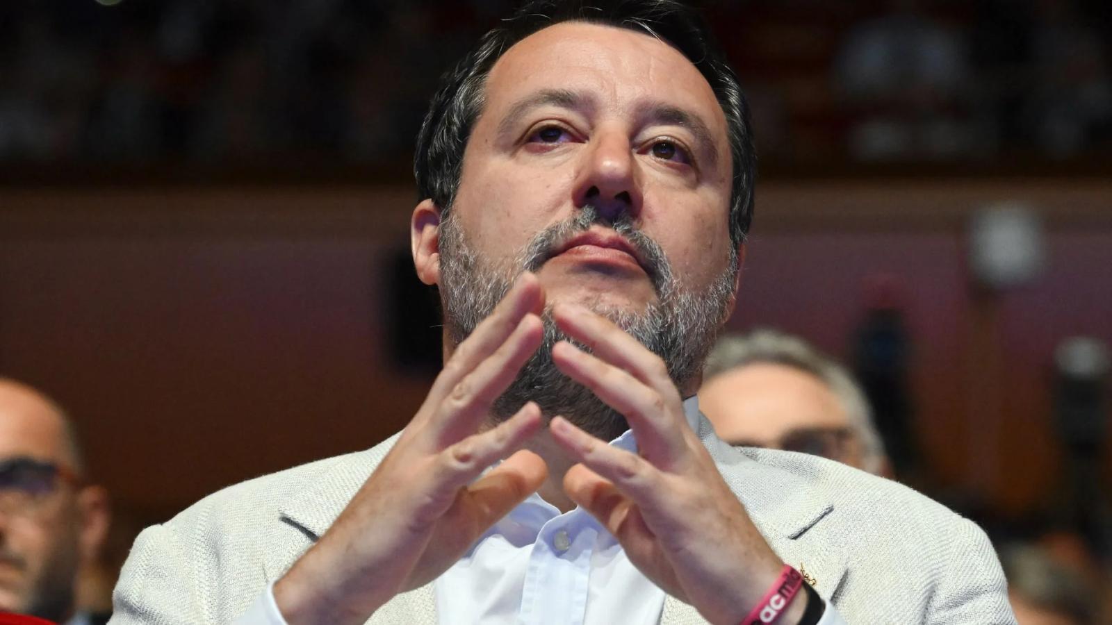 Salvini rilancia lo scontro sull&rsquo;Islam