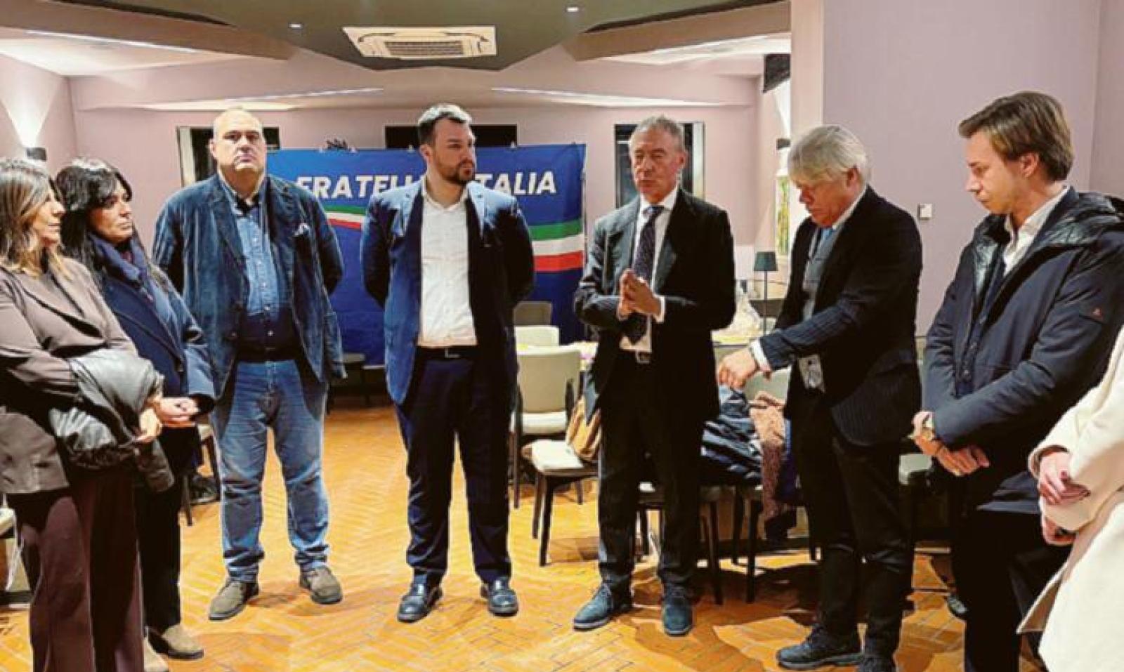 Brindisi all&rsquo;aperitivo per Mattia Moretto 