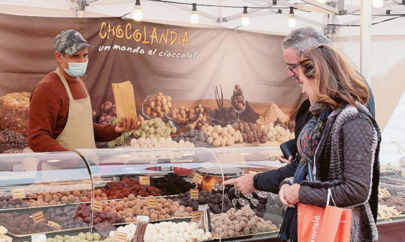 Natale, negozi aperti la domenica