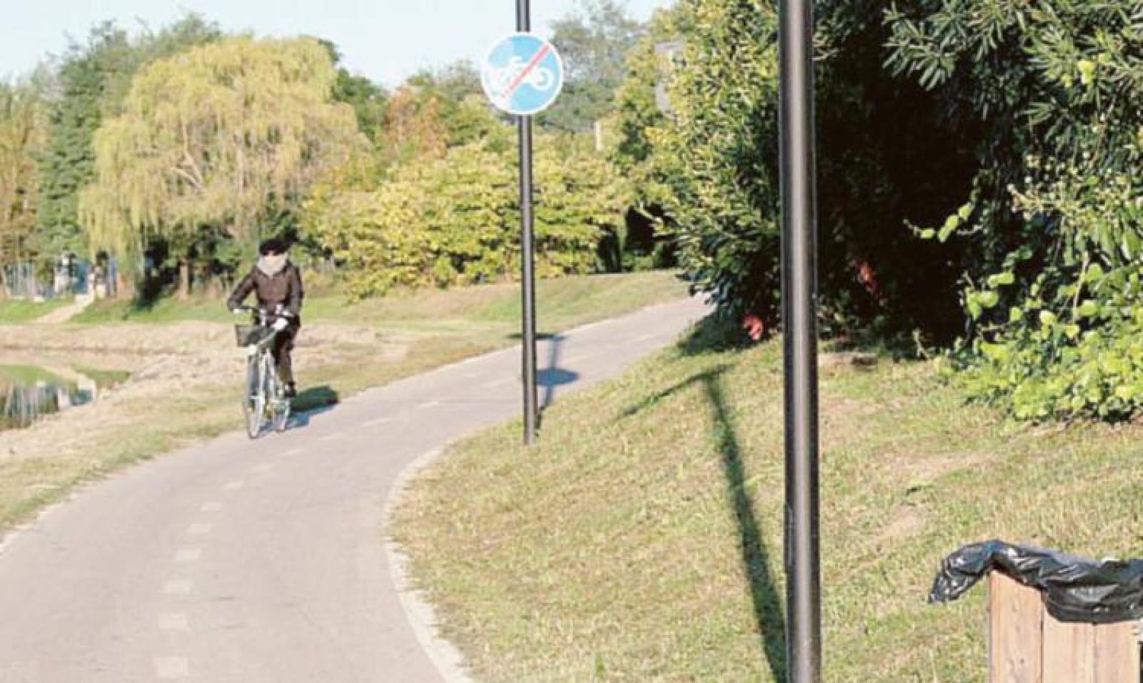 Stop alle bici, ciclabile chiusa